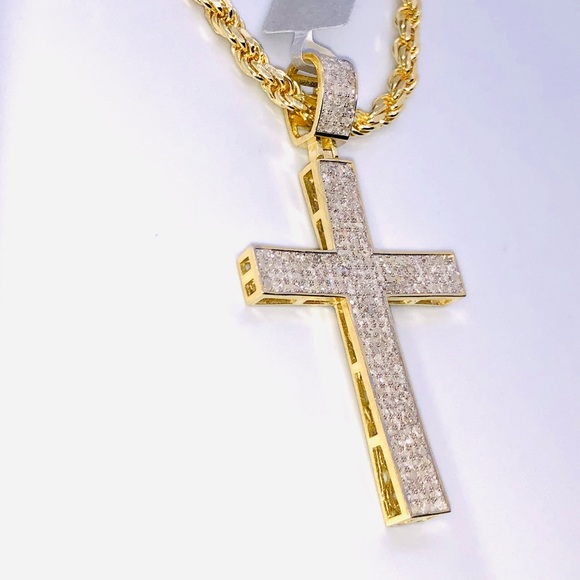 Real diamond Cross pendant Black Friday sale notCZ comes w/Authenticity card 1ct - Picture 3 of 9